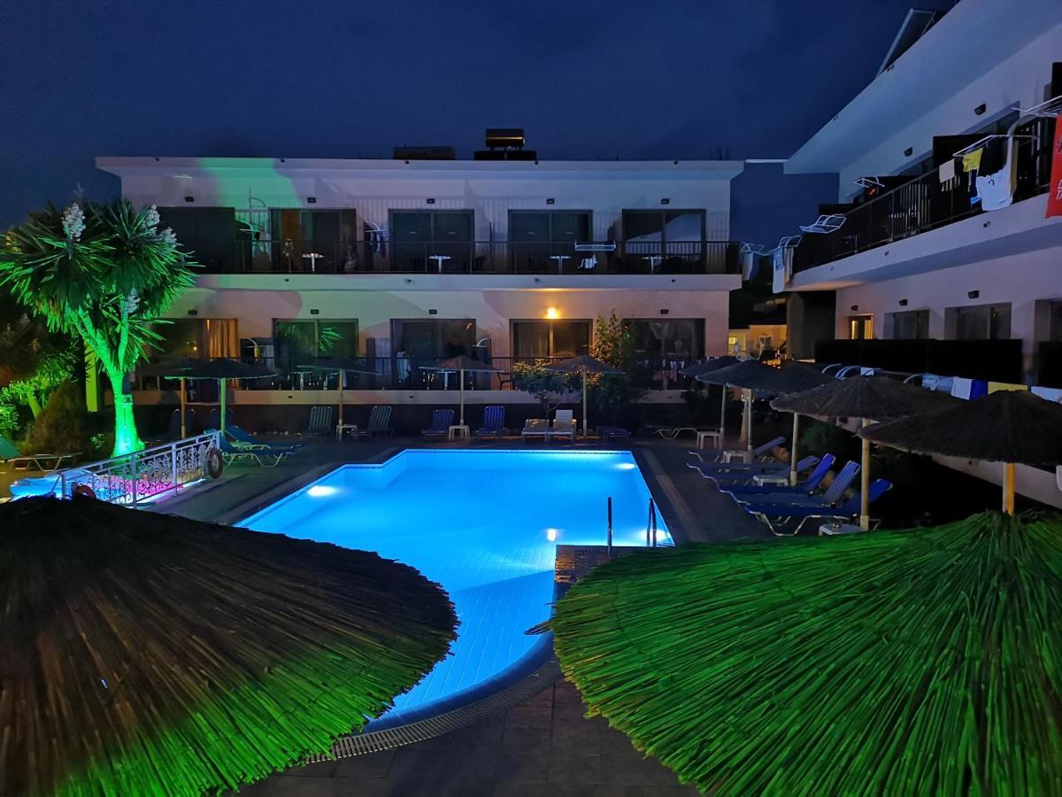 Marina Boutique Hotel モライティカ エクステリア 写真